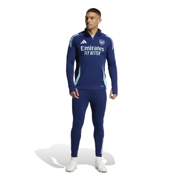 adidas Arsenal Trainingspak 1/4-Zip 2024-2025 Donkerblauw Lichtblauw adidas Arsenal Trainingspak 1/4-Zip 2024-2025 Donkerblauw Lichtblauw